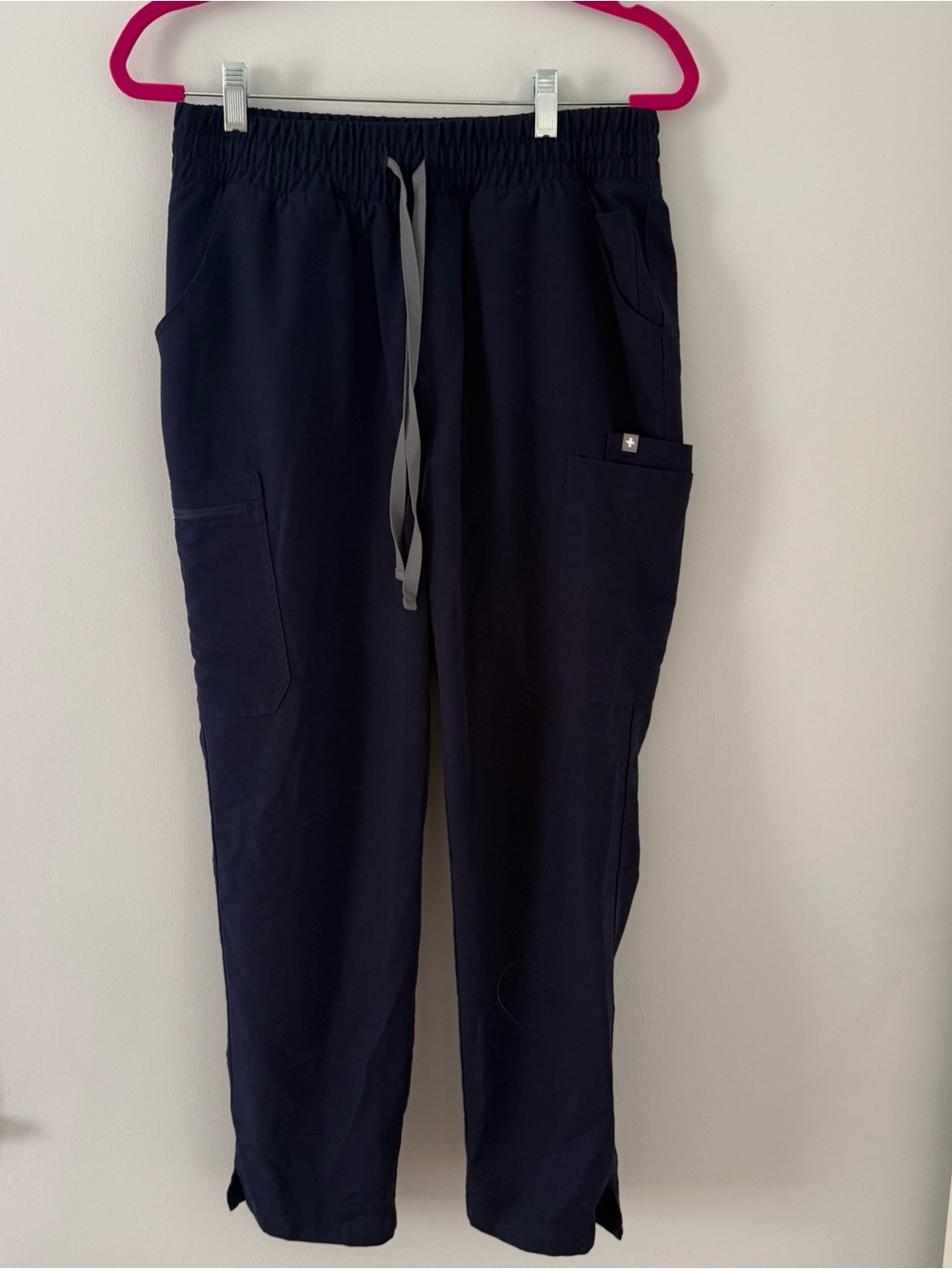 Figs Women’s Navy Drawstring Cargo Work Scrubs Straight Leg